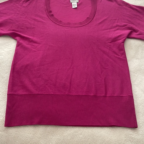 Chico’s Fuchsia Short Sleeve Sweater size 0 - Picture 2 of 8